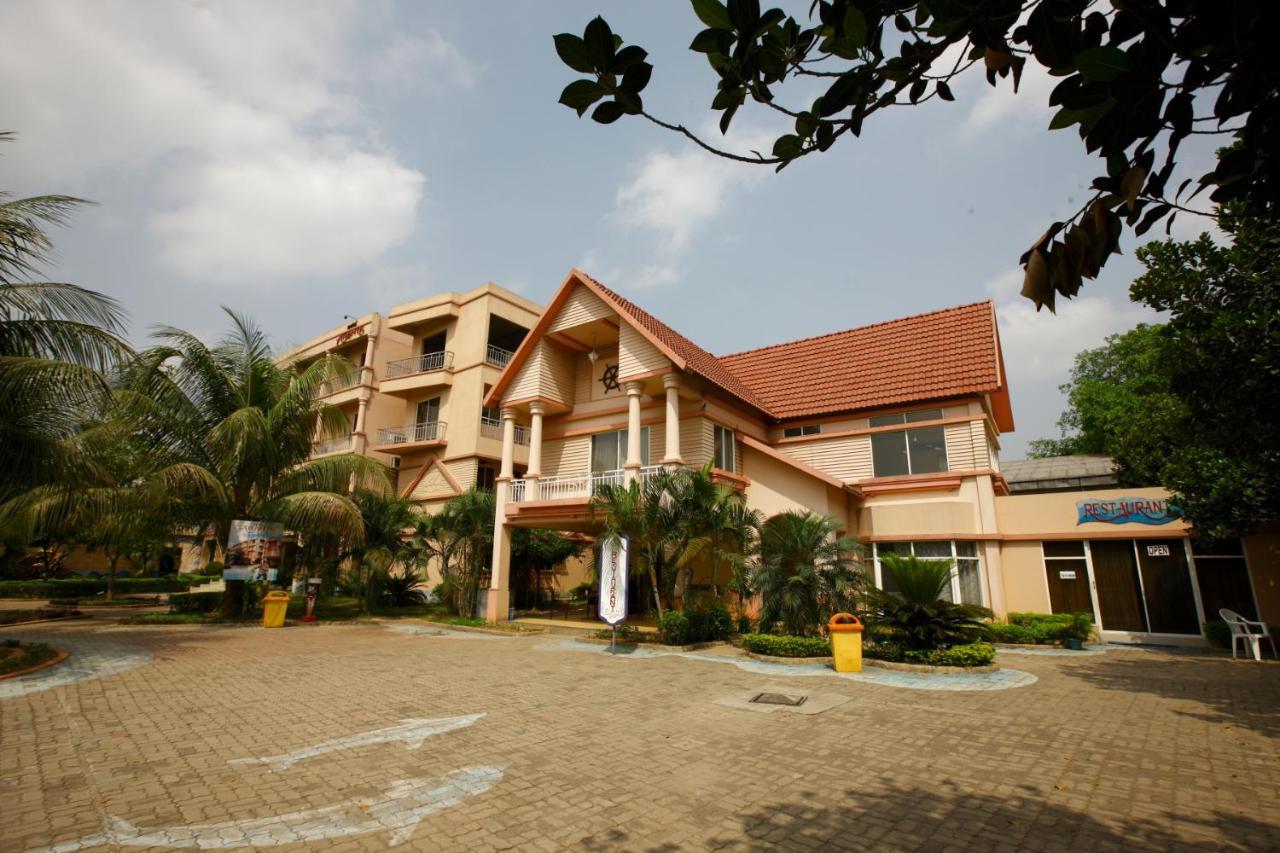 Resort Atlantis Dhaka Luaran gambar